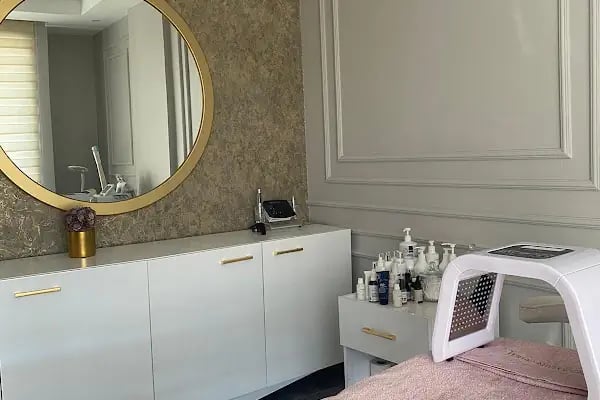 YANKI KUAFÖR &amp; HAIRDRESSER KUAFÖR SALONU - Resim 14