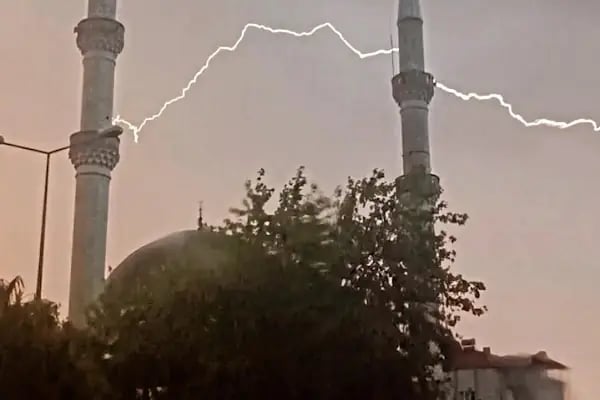 Merkez Camii - Resim 18