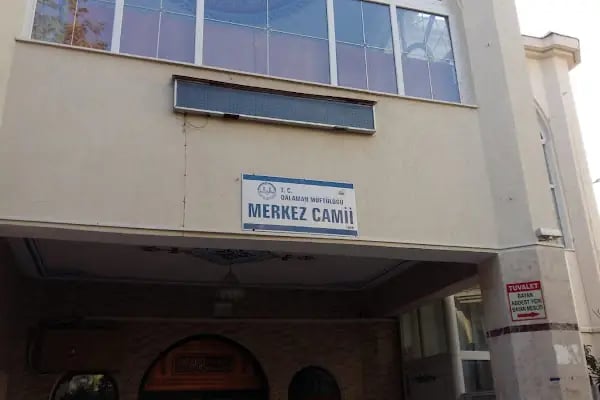 Merkez Camii - Resim 4