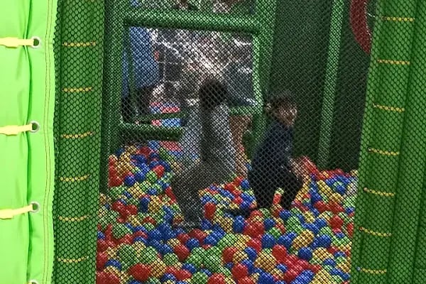 Bağcılar Belediyesi Kapalı Çocuk Oyun Parkı - Resim 19