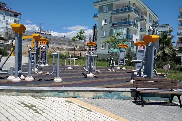 Gazi Çocuk Parkı - Resim 15