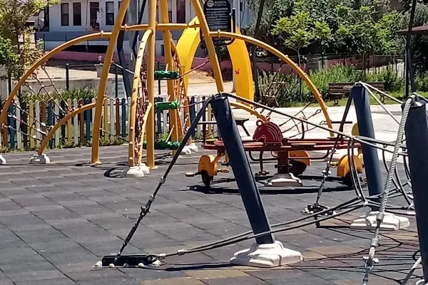 Gazi Çocuk Parkı - Resim 2