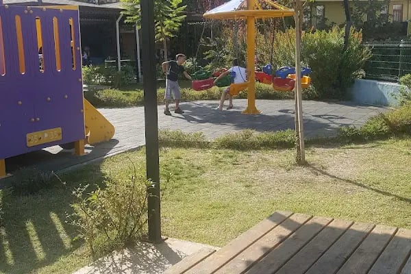 Gazi Çocuk Parkı - Resim 12