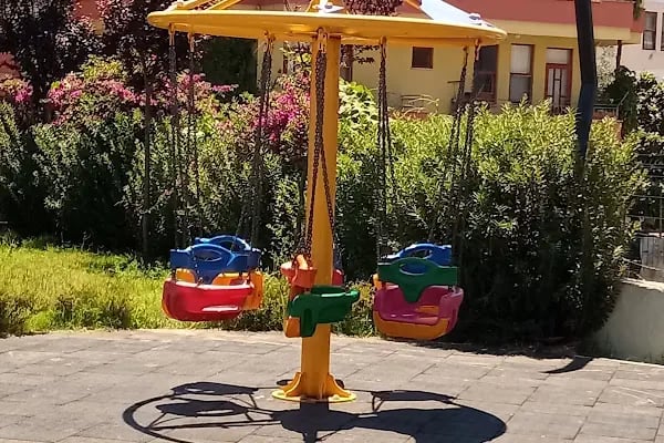 Gazi Çocuk Parkı - Resim 18