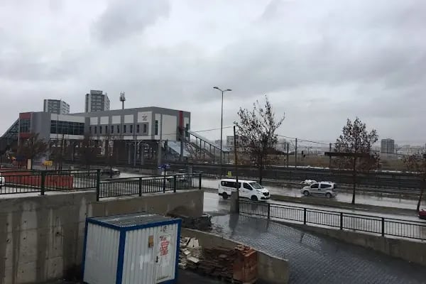 Elvankent Tren İstasyonu - Resim 8