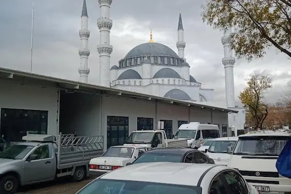 Melike Hatun Camii - Resim 17