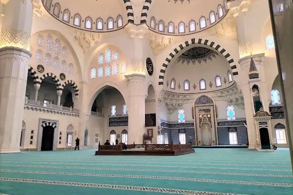 Melike Hatun Camii - Resim 3