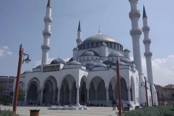 Melike Hatun Camii - Resim 1