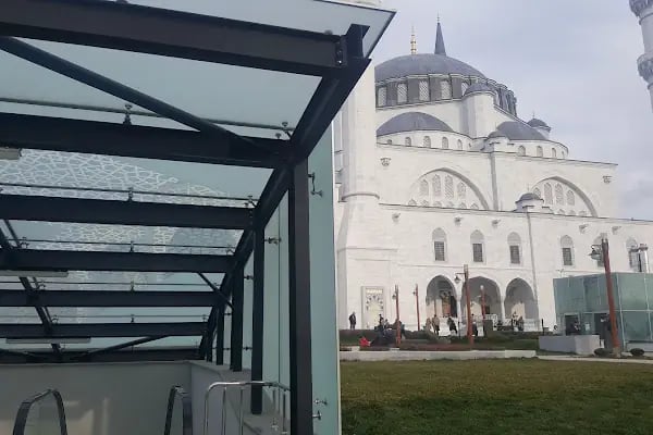 Melike Hatun Camii - Resim 14