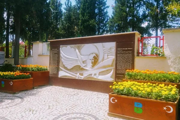 Hava Şehitliği - Resim 5