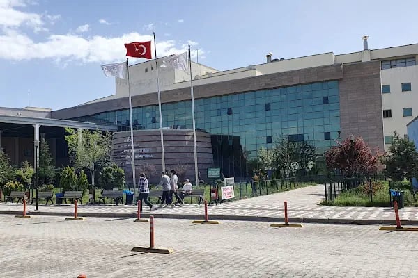 Yıldırım Beyazıt Üniversitesi Yenimahalle Eğitim ve Araştırma Hastanesi - Resim 2