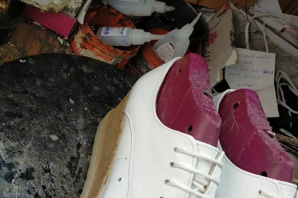 Büşra Lostra Salonu Ayakkabı hastanesi - Resim 8