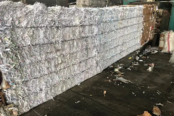 ÖZMÜŞLER ATIK YÖNETİMİ SARNIÇ MERKEZ - Resim 4