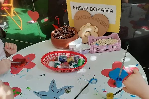 Bağcılar Özel Şahnur Anaokulu &amp; Bağcılar Anaokulu - Resim 2