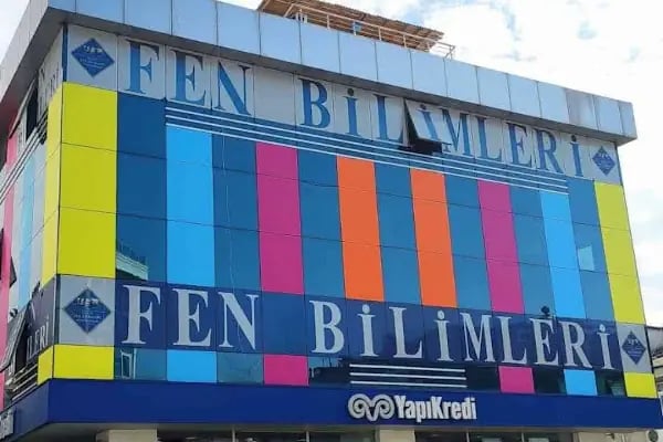 Yapı Kredi Bankası - Halkalı Meydan Şubesi - Resim 5