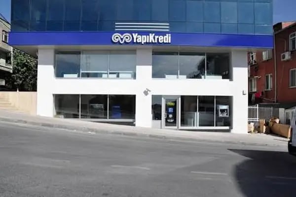 Yapı Kredi Bankası - Halkalı Meydan Şubesi - Resim 6