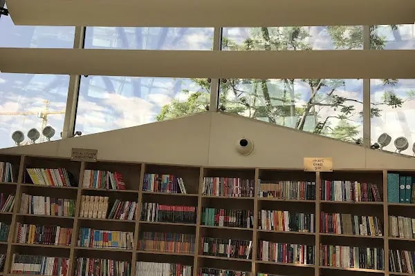 Millet Bahçesi Kütüphanesi - Resim 16