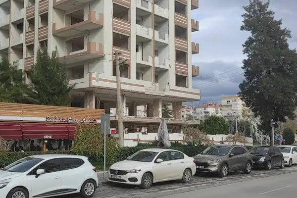 Bayraklı Havuz Düğün Salonu - Resim 1