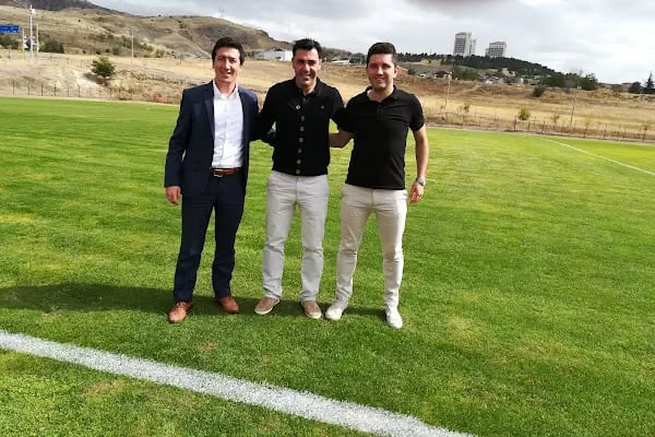 Ayaş Futbol Stadı - Resim 4
