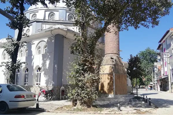 Kurşunlu Merkez Cami - Resim 3