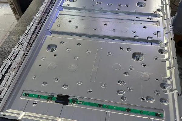 BUCA ÖZGÜR ELEKTRONİK Elektrik Elektronik Televizyon Tamir Onarım Montaj - Resim 6