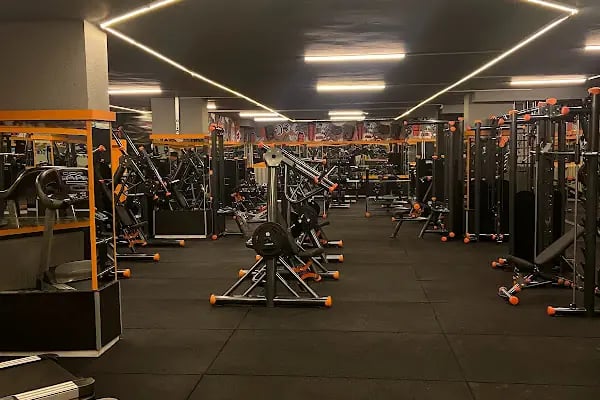 Gök16 gym fitness center - Resim 8