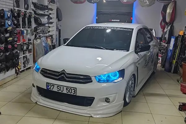 AK Garage - Resim 3