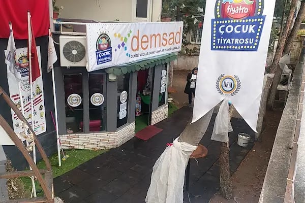 DEMSAD ABC TİYATRO Denizli Müzik ve Sahne Sanatları Derneği Cep Sahnesi - Resim 20