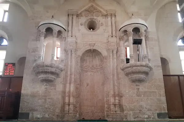Merkezi Çarşı Cami - Resim 5