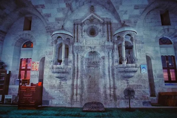 Merkezi Çarşı Cami - Resim 12