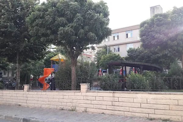 Küçükçekmece Belediyesi Şehit Er Rıza Bayat Parkı - Resim 5