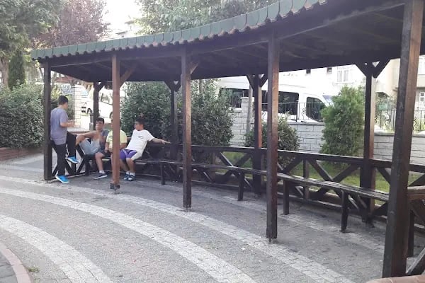 Küçükçekmece Belediyesi Şehit Er Rıza Bayat Parkı - Resim 4