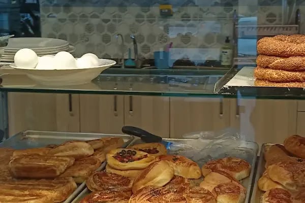 Golden Cafe Pastane - Resim 2