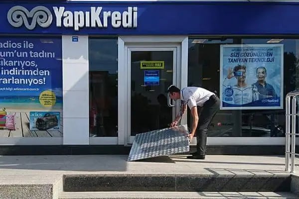 Yapı Kredi - Turgutreis Şubesi - Resim 2