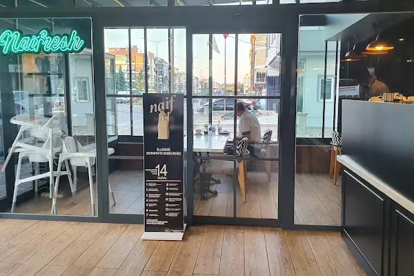 Naif Restaurant Cafe - Resim 2