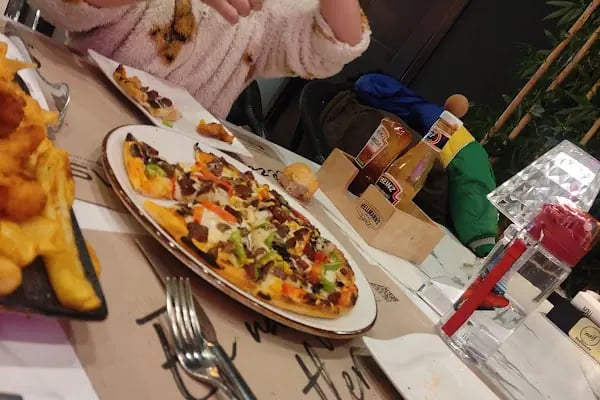 Naif Restaurant Cafe - Resim 15