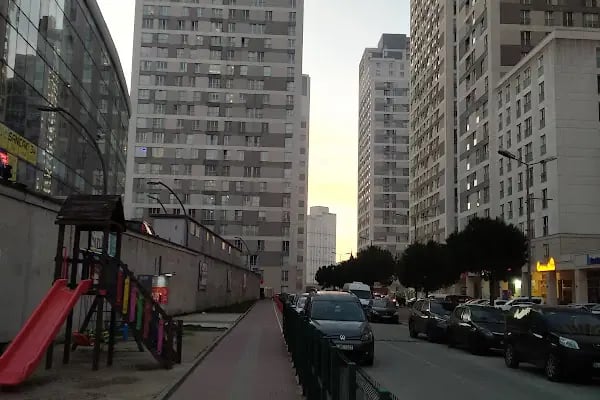 Beykent Metrobüs Durağı - Resim 15