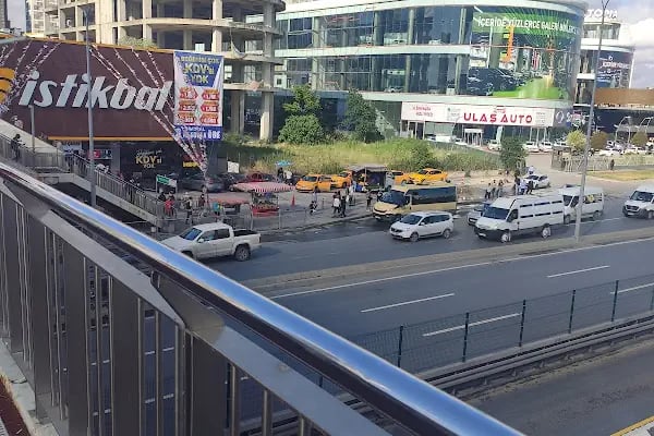 Beykent Metrobüs Durağı - Resim 9