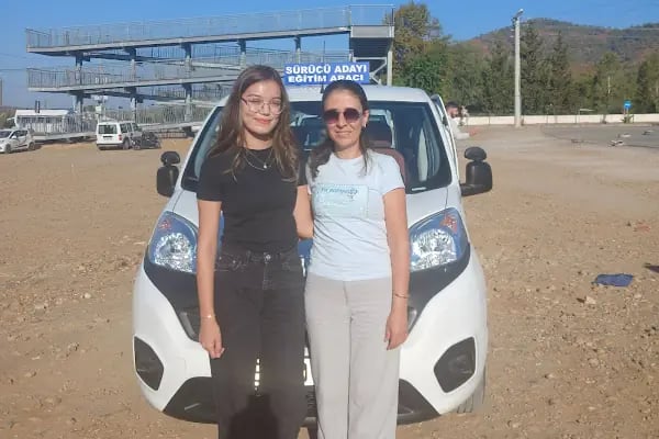 MEZİTLİ UZMAN SÜRÜCÜ KURSU MERSİN - Resim 13