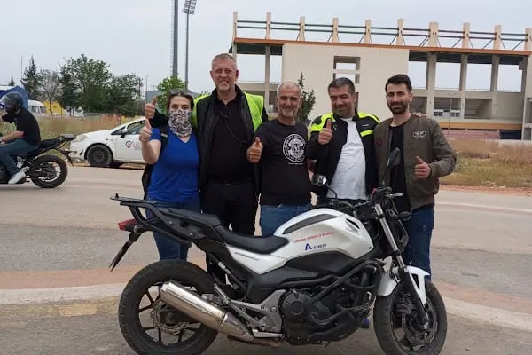 MEZİTLİ UZMAN SÜRÜCÜ KURSU MERSİN - Resim 17