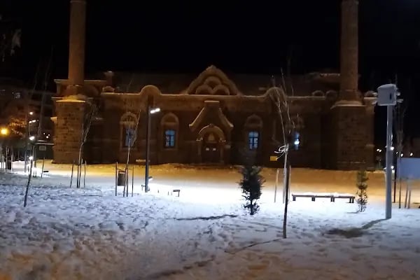 Kars Şehir Stadyumu - Resim 13