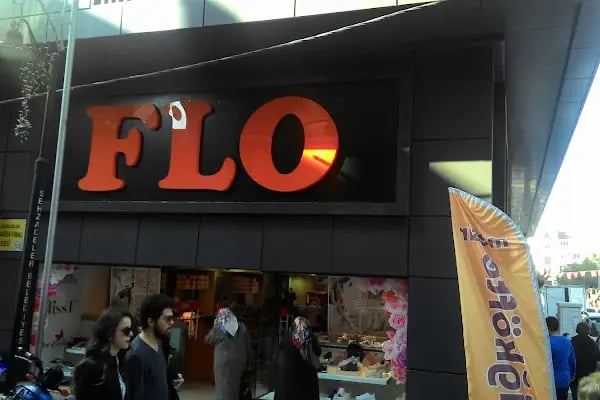 FLO Manisa Cadde Mağazası - Resim 5