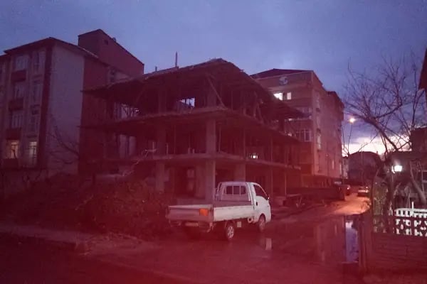 Cıty Hotel Otopark - Resim 1