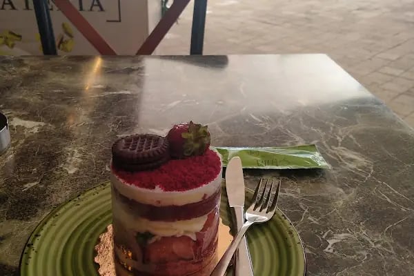 Şahin Patisserie Cafe - Resim 2