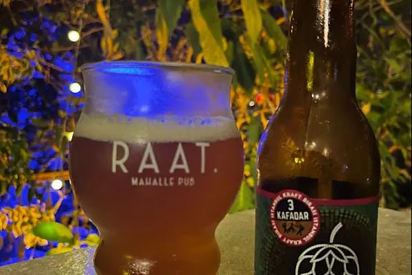 RAAT. Mahalle Pub - Resim 6
