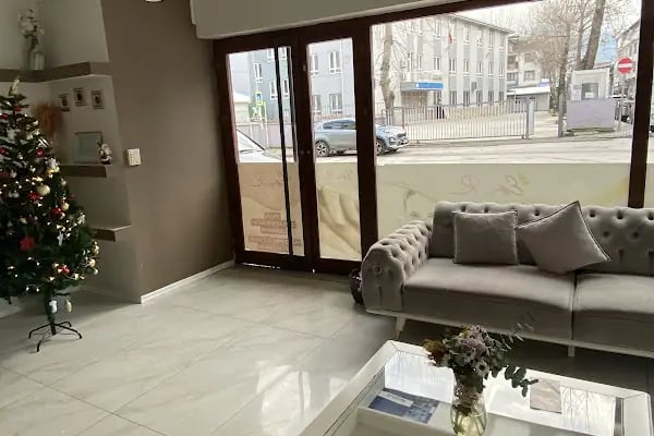 Aylin Kuru Saç Ekimi &amp; Hair Transplant - Resim 2
