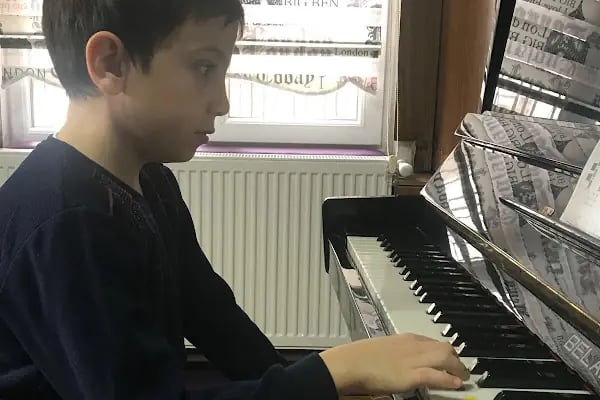 Dost Muzik Evi - Resim 15