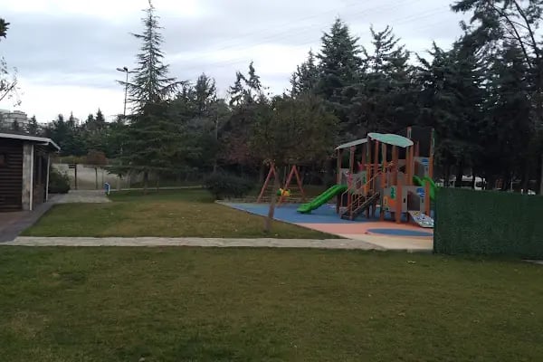 Bahçelievler Piknik Alanı - Resim 1