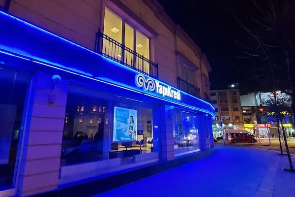 Yapı Kredi - Sakarya Şubesi - Resim 11