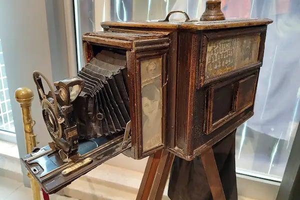 Karşıyaka Belediyesi Hamza Rüstem Fotoğraf Evi - Resim 9